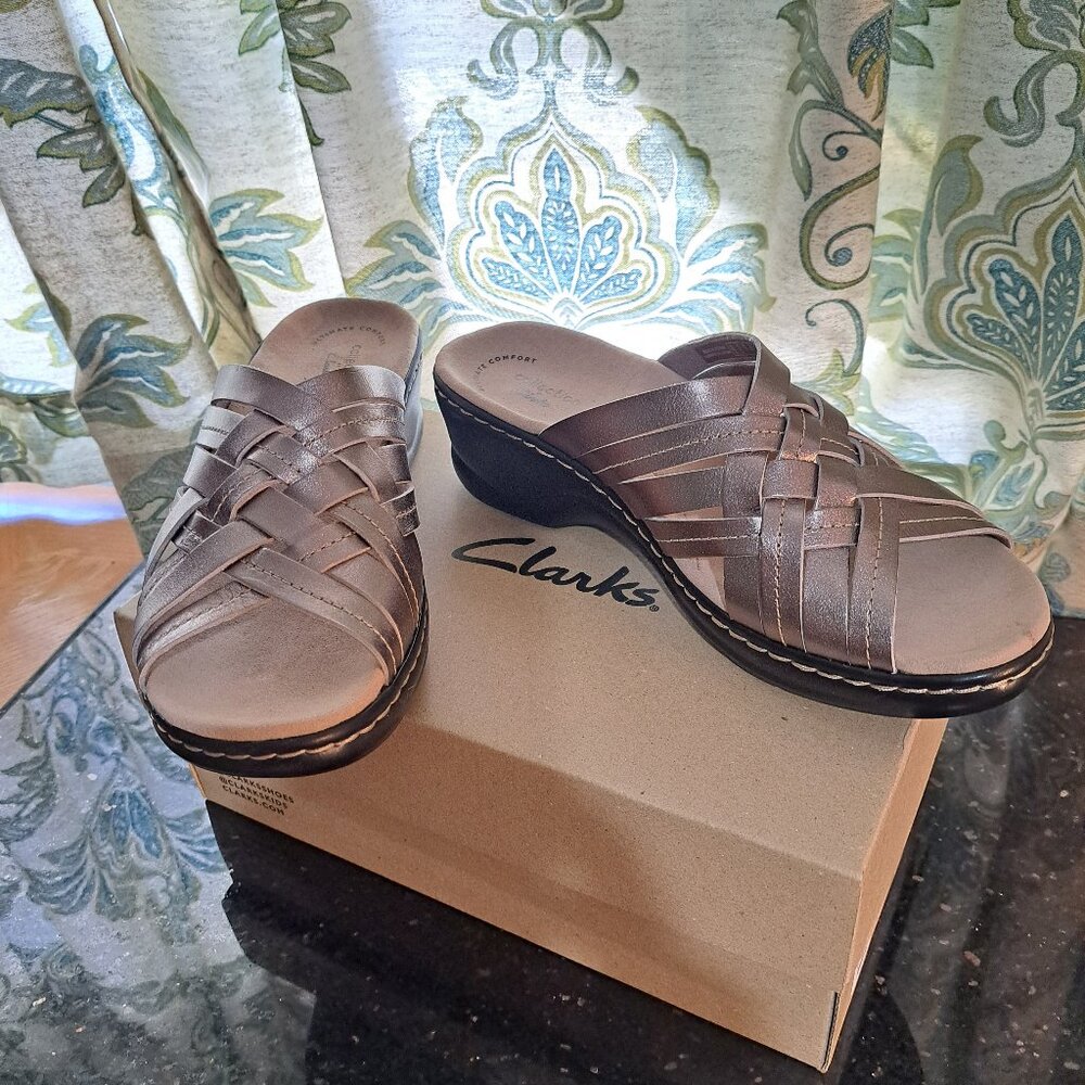 Clarks Lexi Selina  Size 9M